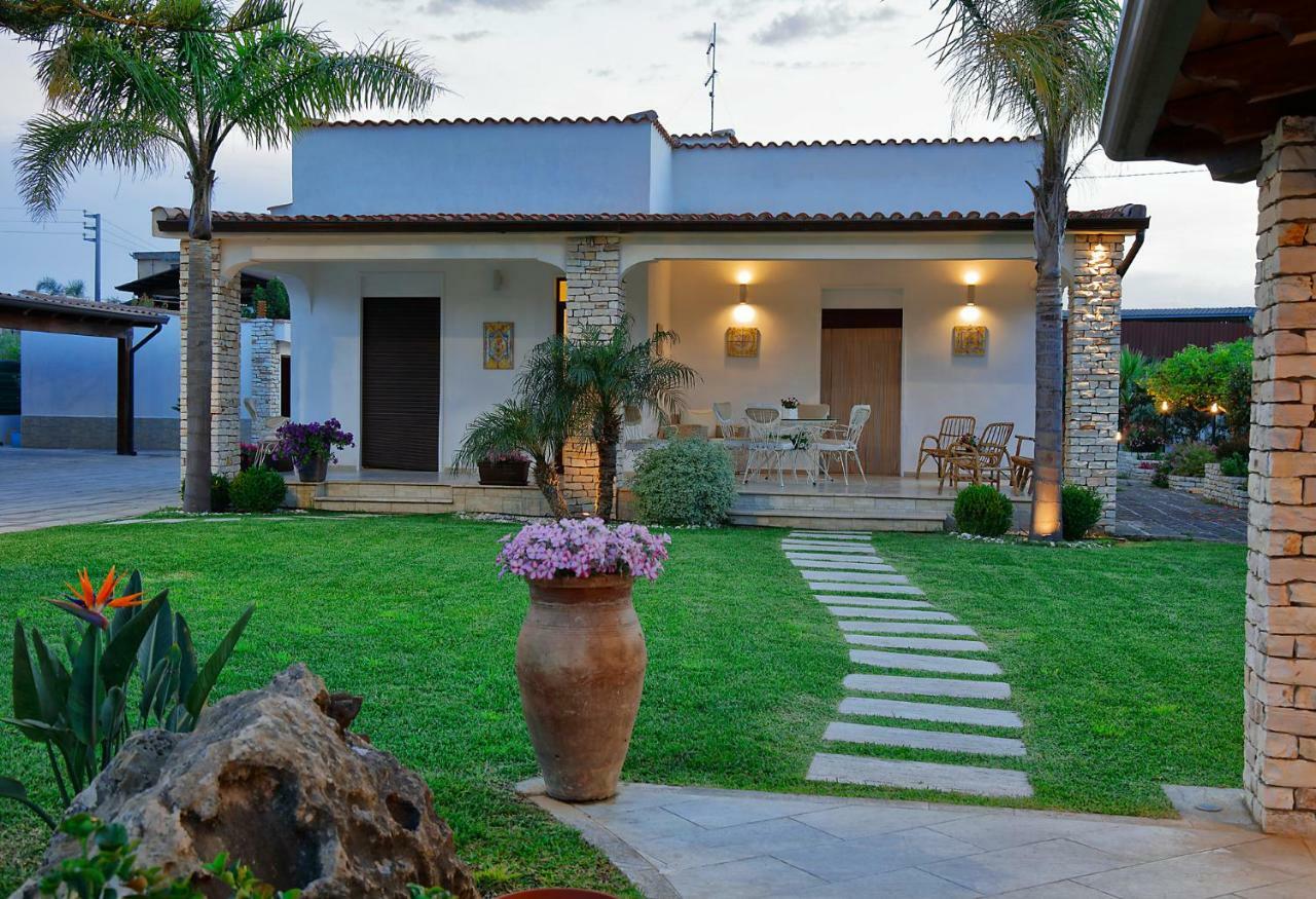 Villa Araucaria Partinico Exterior foto